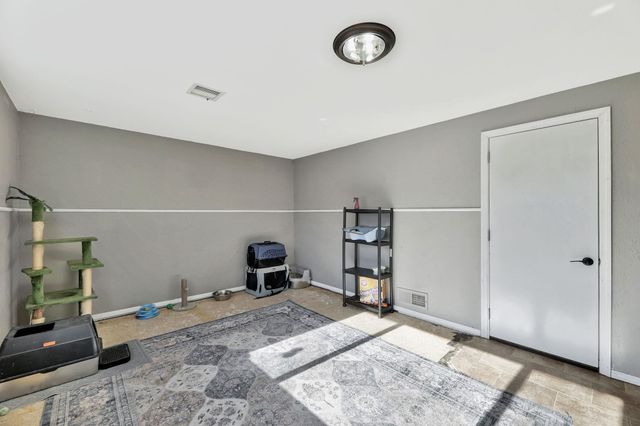 5709 Callen St, Wichita, KS 67220