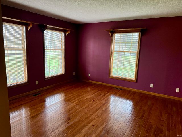 971 S Prairiewood Drive, Rochester, IN 46975