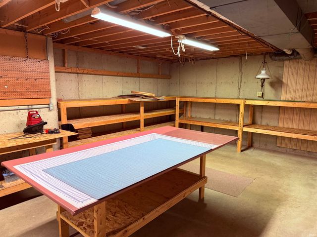 971 S Prairiewood Drive, Rochester, IN 46975