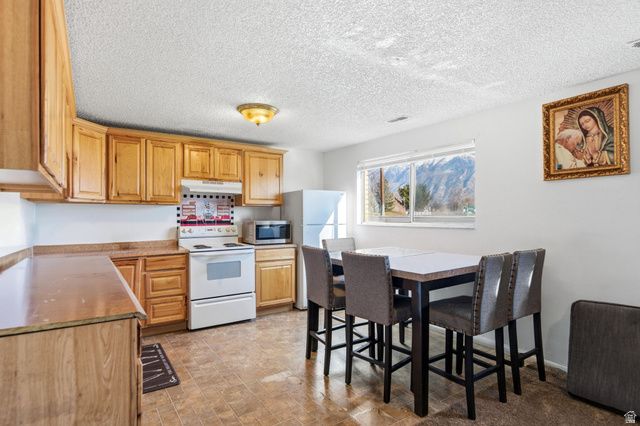 213 N GENEVA RD, Provo, UT 84601