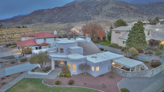 1728 Wells Drive NE, Albuquerque, NM 87112