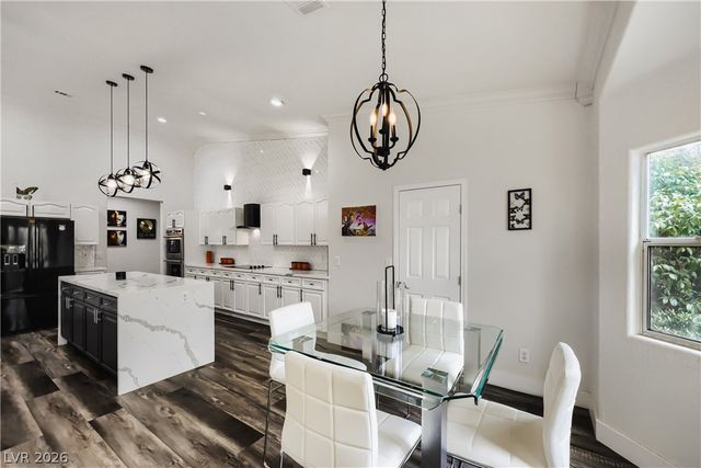 7400 Bisonwood Avenue, Las Vegas, NV 89131