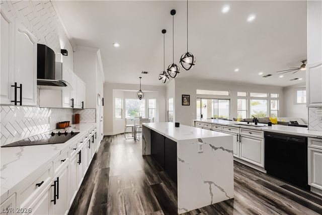 7400 Bisonwood Avenue, Las Vegas, NV 89131