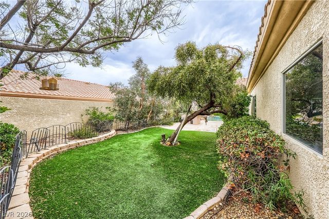 7400 Bisonwood Avenue, Las Vegas, NV 89131