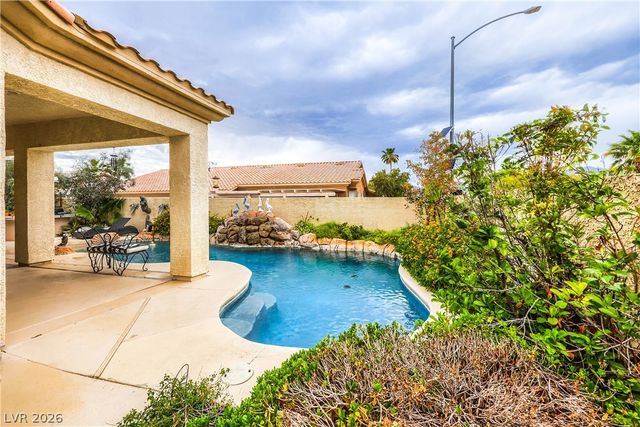 7400 Bisonwood Avenue, Las Vegas, NV 89131