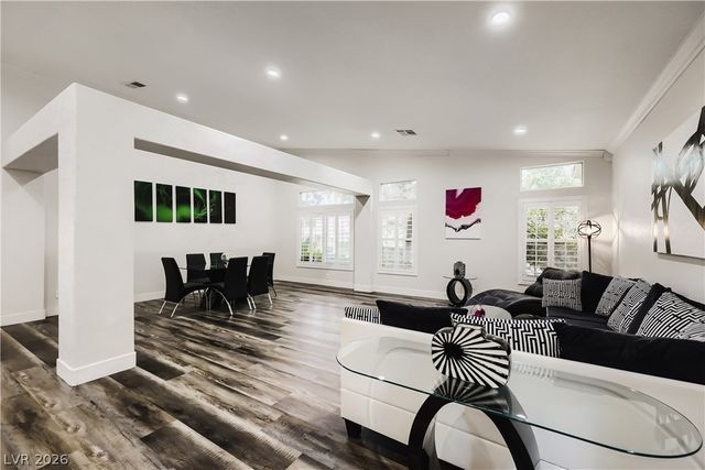 7400 Bisonwood Avenue, Las Vegas, NV 89131