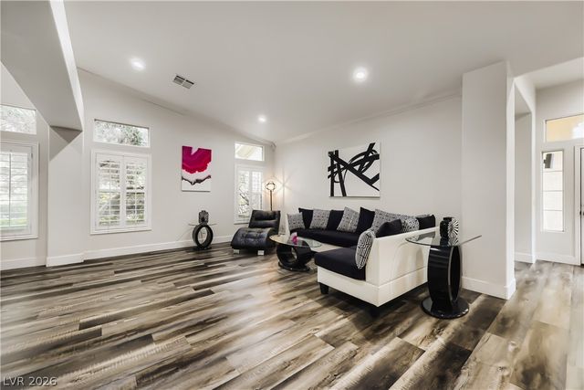 7400 Bisonwood Avenue, Las Vegas, NV 89131