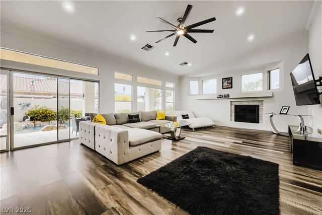 7400 Bisonwood Avenue, Las Vegas, NV 89131