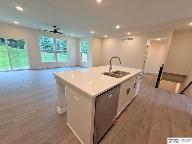 3010 N 166th Avenue, Omaha, NE 68116