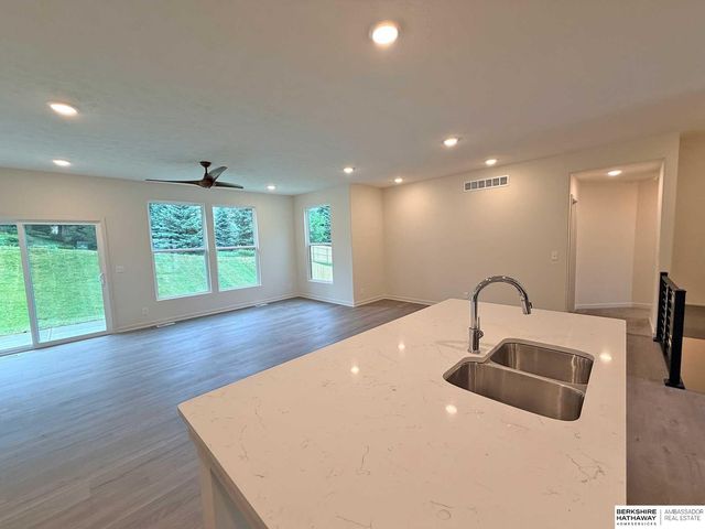 3010 N 166th Avenue, Omaha, NE 68116