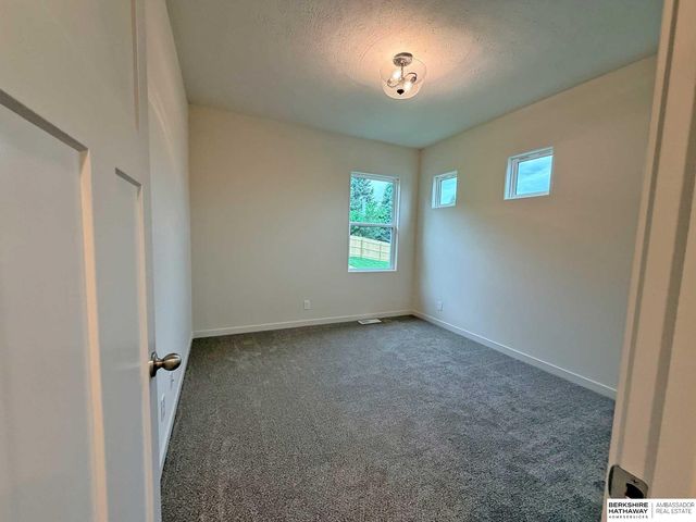 3010 N 166th Avenue, Omaha, NE 68116