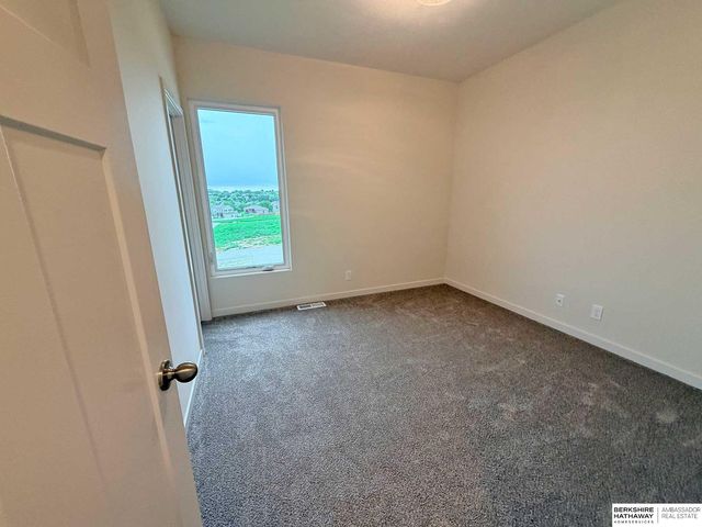 3010 N 166th Avenue, Omaha, NE 68116