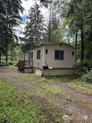 8460 Cimarron Way, Maple Falls, WA 98266