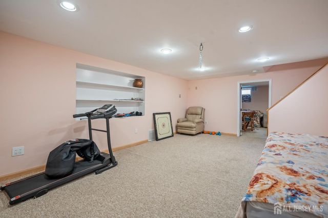 16 London Drive, East Brunswick, NJ 08816
