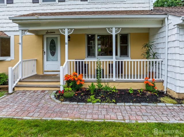 16 London Drive, East Brunswick, NJ 08816