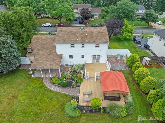 16 London Drive, East Brunswick, NJ 08816