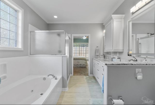 4062 Oak Pointe Dr, Gulf Breeze, FL 32563