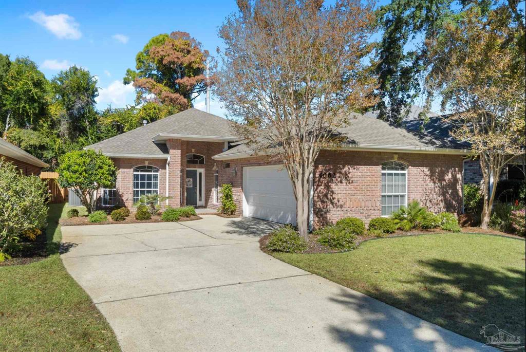 4062 Oak Pointe Dr, Gulf Breeze, FL 32563