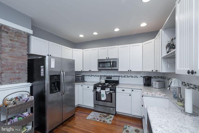 109 LEES AVE, Collingswood, NJ 08108