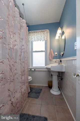 109 LEES AVE, Collingswood, NJ 08108