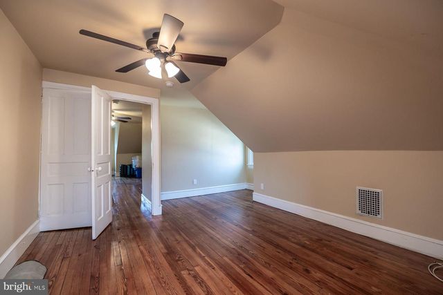 109 LEES AVE, Collingswood, NJ 08108