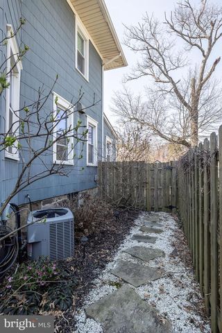 109 LEES AVE, Collingswood, NJ 08108