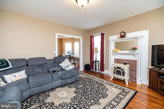 109 LEES AVE, Collingswood, NJ 08108