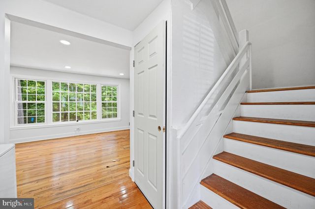 1214 FOX RUN PL, Woodbridge, VA 22191
