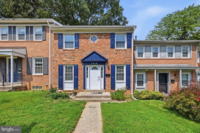 1214 FOX RUN PL, Woodbridge, VA 22191