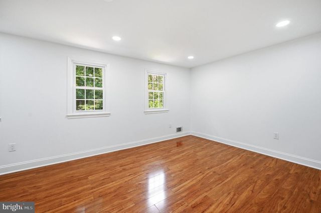 1214 FOX RUN PL, Woodbridge, VA 22191