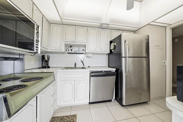 3100 N Palm Aire Drive 208, Pompano Beach, FL 33069