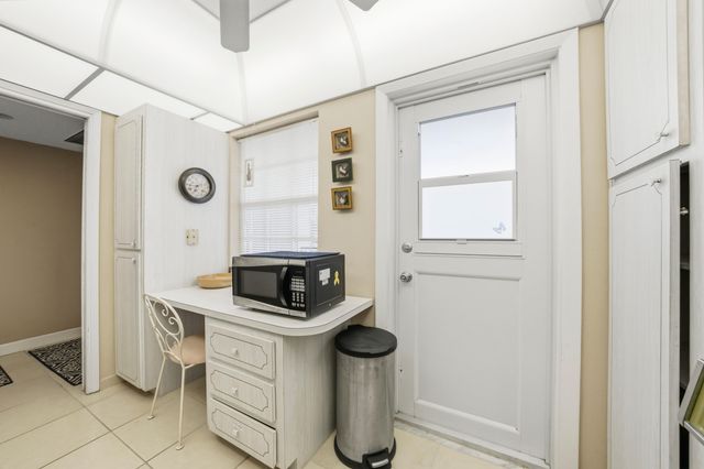 3100 N Palm Aire Drive 208, Pompano Beach, FL 33069