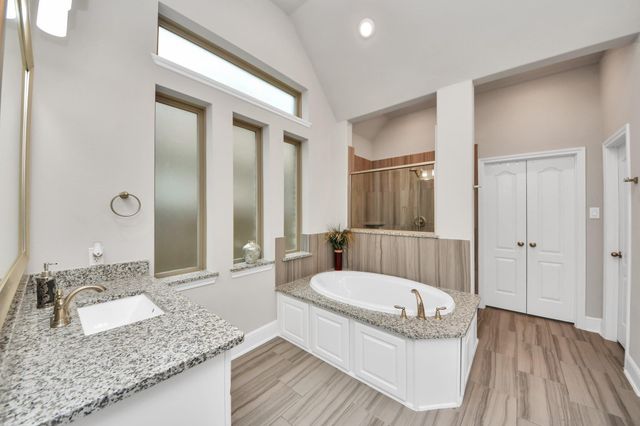 13814 Oakdale Glen Trace, Cypress, TX 77429