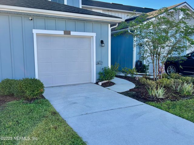 875 CAPITOL Parkway, Jacksonville, FL 32218