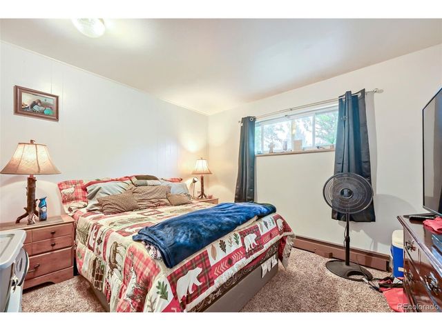1837 Emery St, Longmont, CO 80501