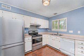 3001 Heathstead Place, Charlotte, NC 28210