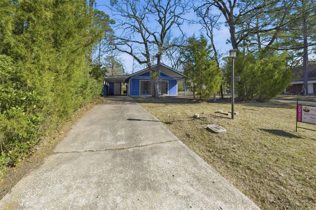 28600 Magnolia Court, Huntsville, TX 77320