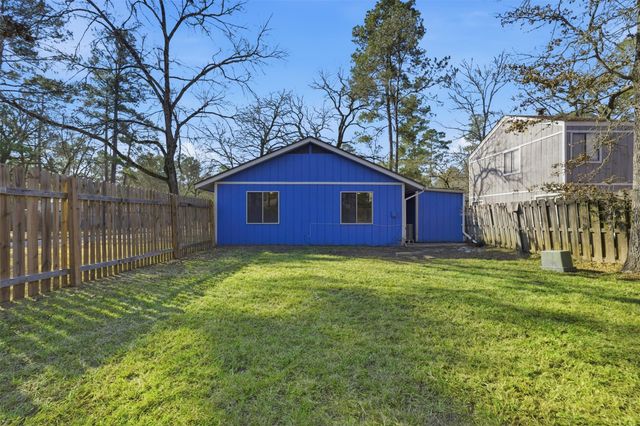 28600 Magnolia Court, Huntsville, TX 77320