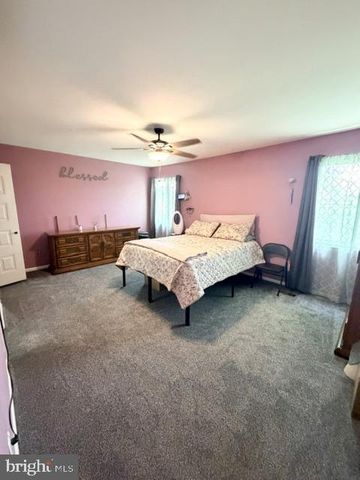 4936 OXFORD CT, Bensalem, PA 19020