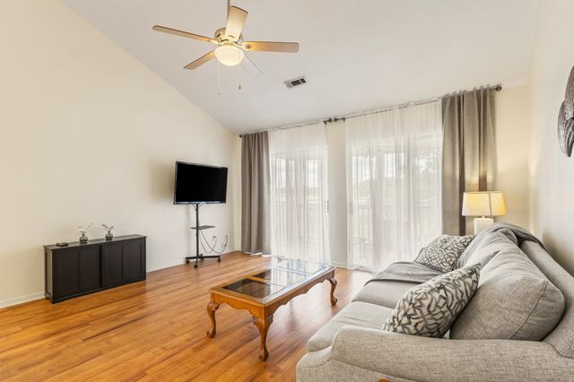 4940 Windsor Green Way Unit 301, Myrtle Beach, SC 29579