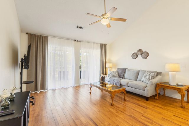 4940 Windsor Green Way Unit 301, Myrtle Beach, SC 29579