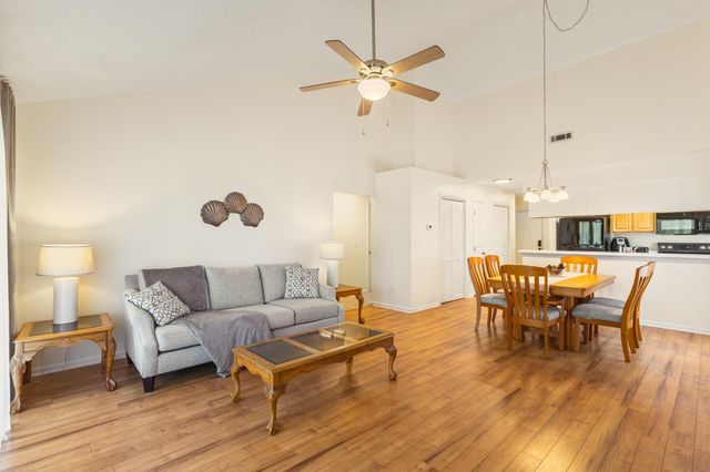 4940 Windsor Green Way Unit 301, Myrtle Beach, SC 29579