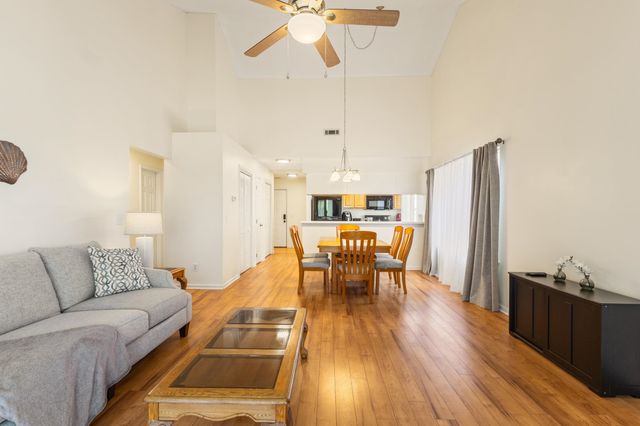 4940 Windsor Green Way Unit 301, Myrtle Beach, SC 29579