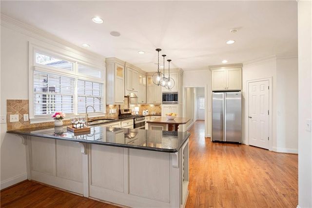 480 Saddlebrook Drive, Roswell, GA 30075