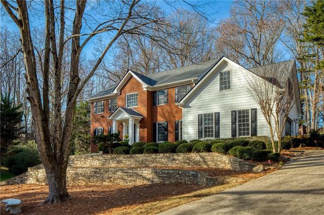 480 Saddlebrook Drive, Roswell, GA 30075