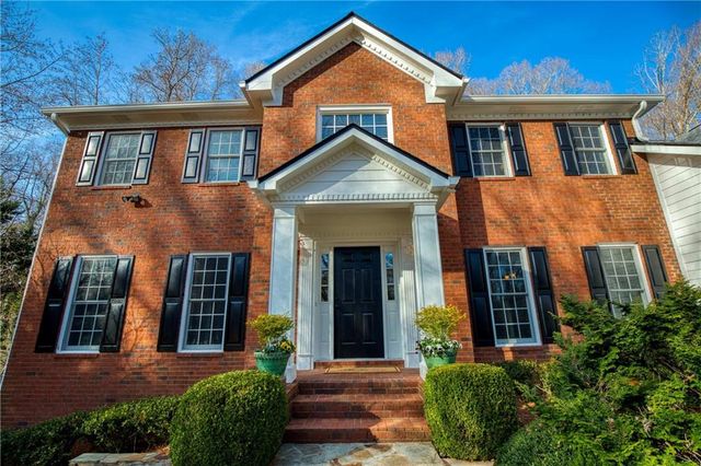 480 Saddlebrook Drive, Roswell, GA 30075