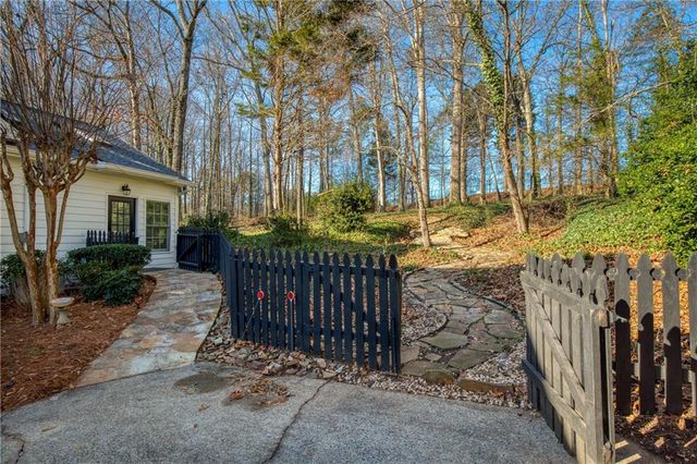 480 Saddlebrook Drive, Roswell, GA 30075