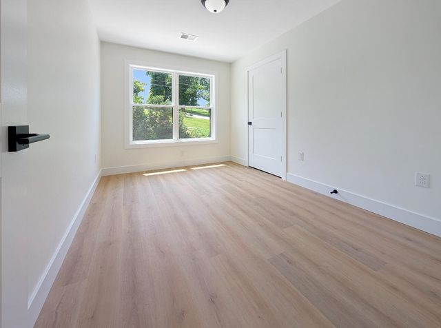 105 Walker Lane, Lancaster, KY 40444