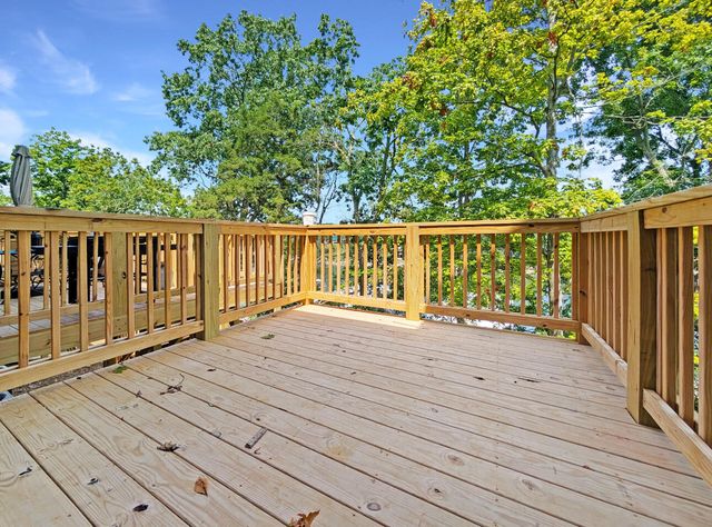 105 Walker Lane, Lancaster, KY 40444