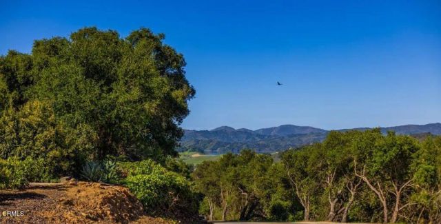 669 Highland Drive, Ojai, CA 93023